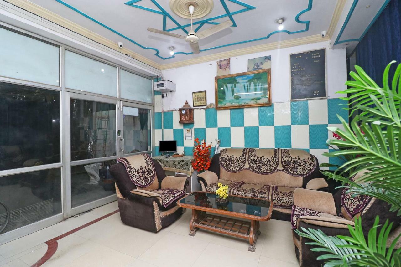 Oyo 30288 Hotel Moon Palace Lucknow Bagian luar foto